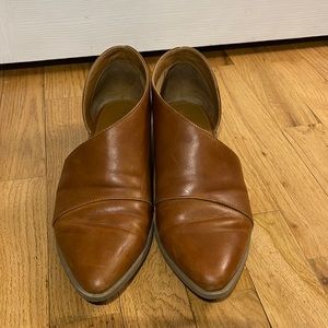 Universal Thread Shoes